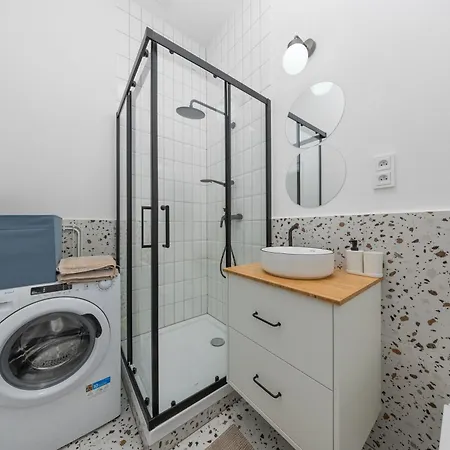 Apollo Luxe, Near Downtown, Private Parking * Bratislava
