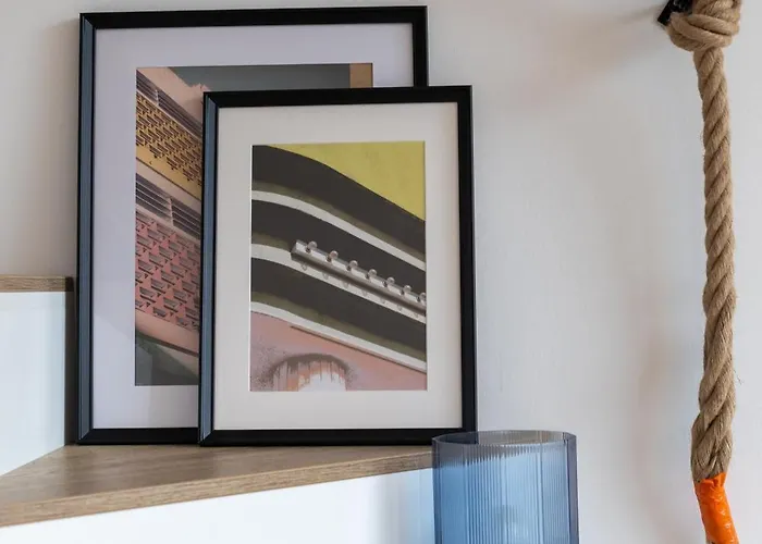 Apollo Luxe, Near Downtown, Private Parking アパート *