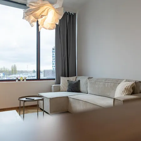 Apollo Luxe, Near Downtown, Private Parking شقة براتسيلافا